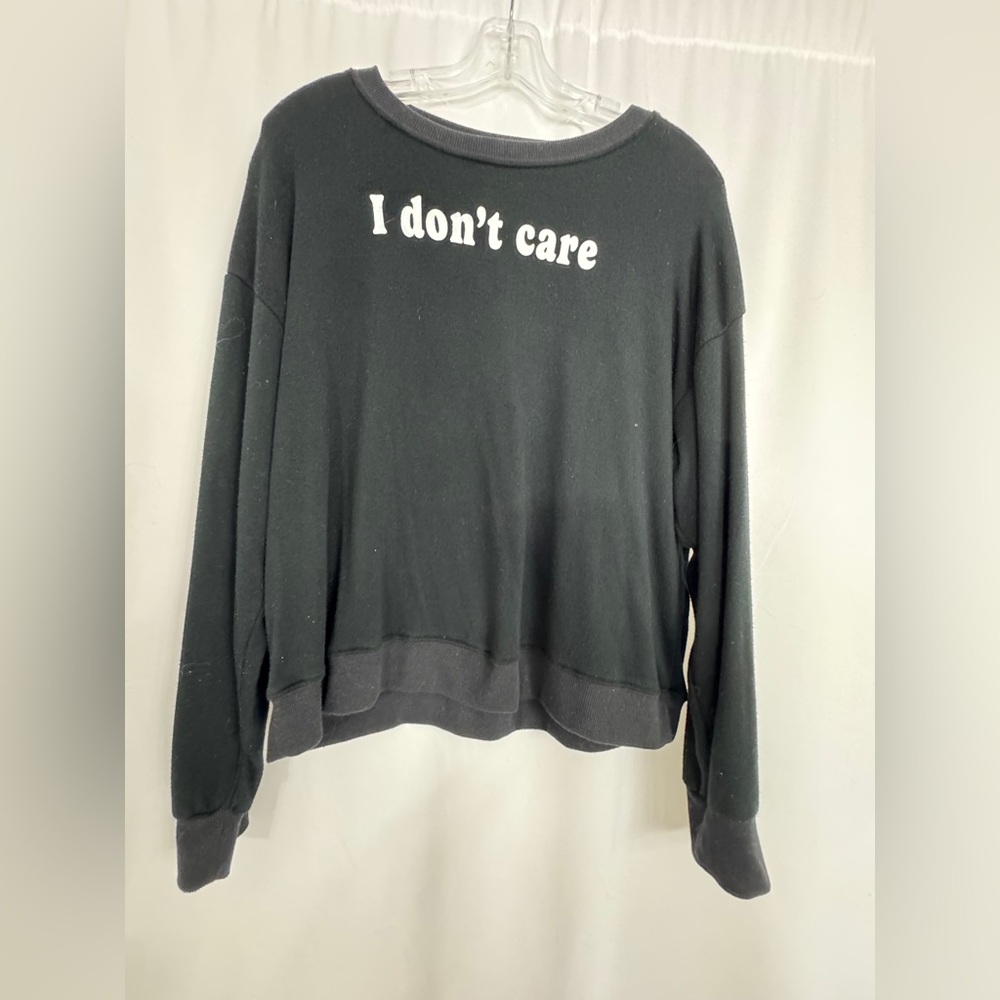 Black “I DON’T CARE Women's Pullover XL